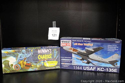 Lot #0121 (1 of 7)