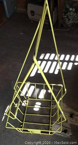 Lot #0065 (1 of 6)