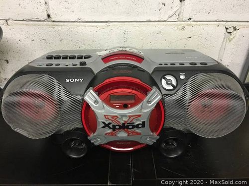 Lot #0096 (1 of 5)