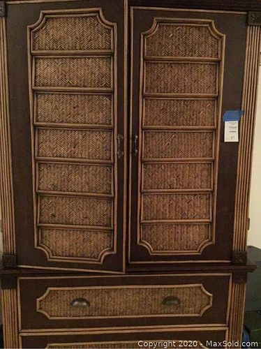 Lot #0041 (1 of 5)