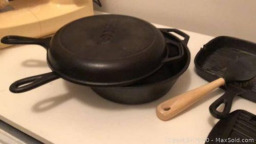 Lot #0025 (1 of 4)