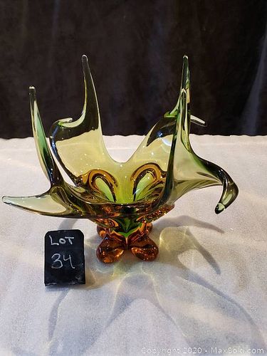 Lot #0034 (1 of 3)