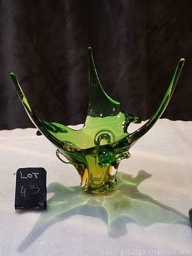 Lot #0043 (1 of 3)