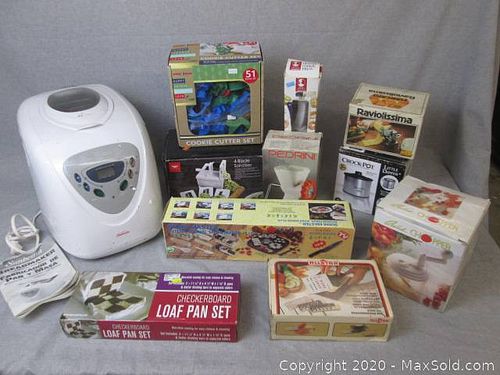 Lot #0032 (1 of 10)