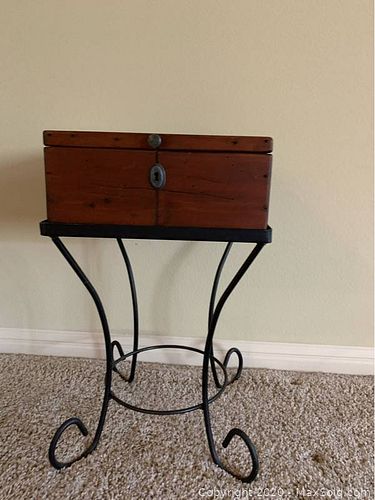 Lot #0033 (1 of 1)