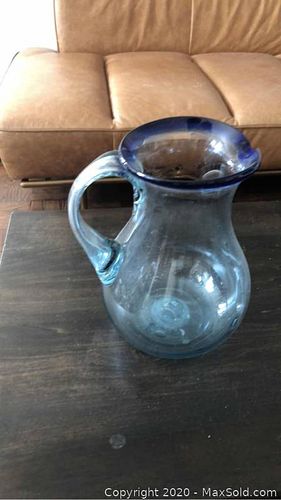 Lot #0009 (1 of 3)