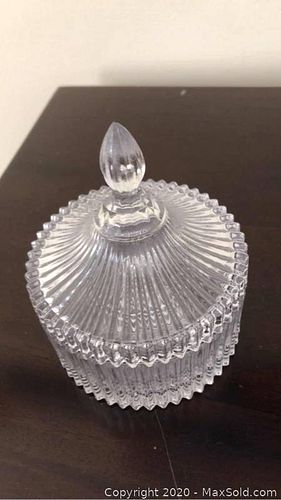 Lot #0014 (1 of 4)