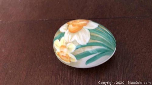 Lot #0052 (1 of 5)