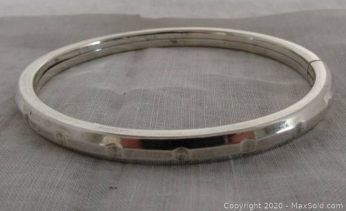Lot #0057 (1 of 4)