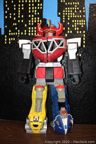 Lot #0057 (1 of 9)