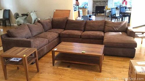 Lot #0435 (1 of 26)