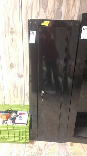 Lot #0476 (1 of 12)