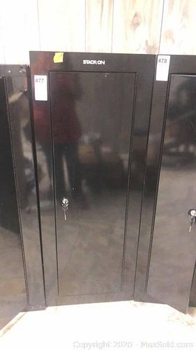 Lot #0477 (1 of 14)