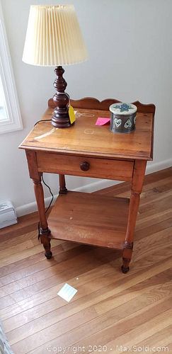 Lot #0049 (1 of 4)