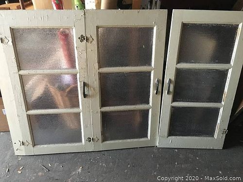 Lot #0122 (1 of 4)