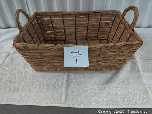 Lot #0001 (1 of 4)