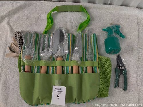 Lot #0008 (1 of 4)
