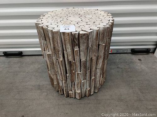 Lot #0044 (1 of 5)