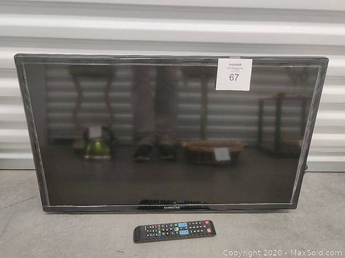 Lot #0067 (1 of 3)