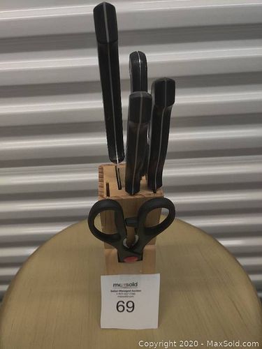 Lot #0069 (1 of 2)