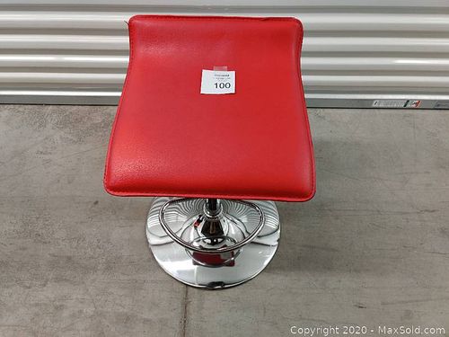 Lot #0100 (1 of 3)