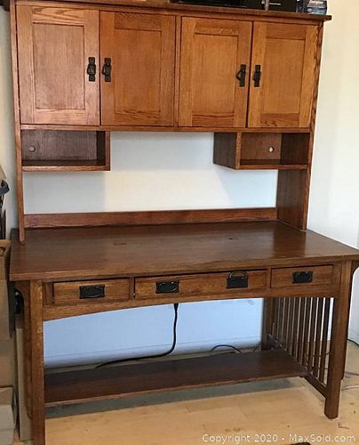 Lot #0136 (1 of 6)