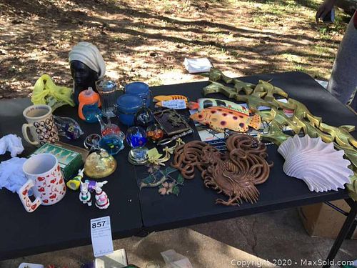 Lot #0857 (1 of 13)