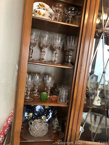 Lot #0027 (1 of 17)