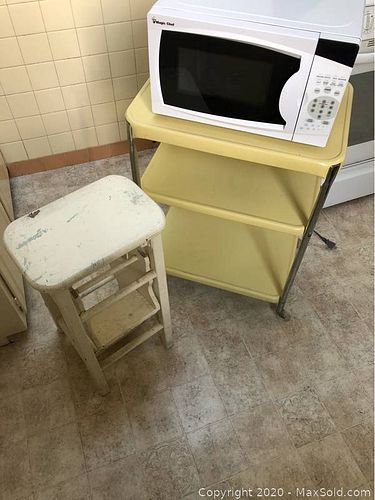 Lot #0059 (1 of 10)