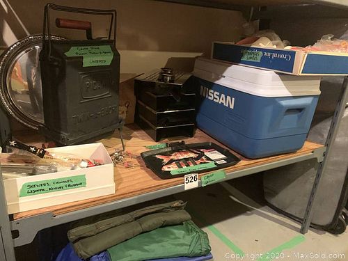 Lot #0526 (1 of 13)
