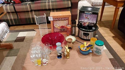Lot #0068 (1 of 12)