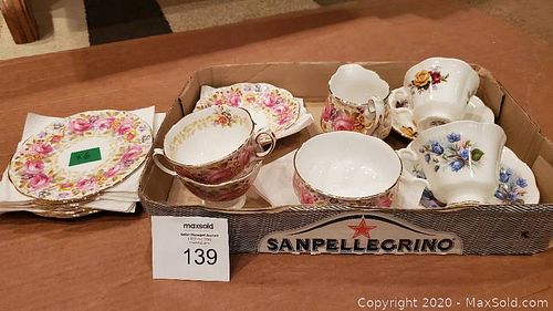 Lot #0139 (1 of 11)