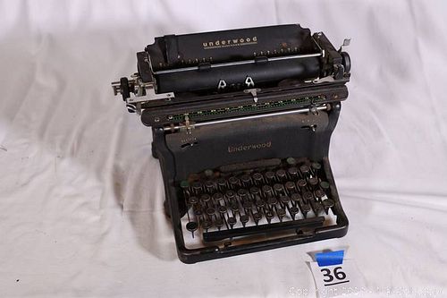 Lot #0036 (1 of 6)