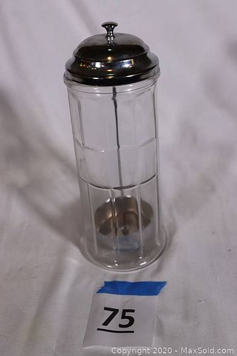 Lot #0075 (1 of 2)