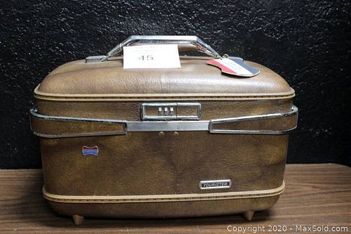 Lot #0045 (1 of 5)