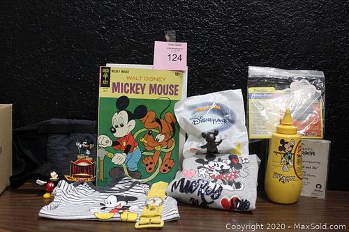 Lot #0124 (1 of 9)