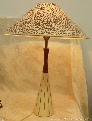 Lot #0064 (1 of 7)
