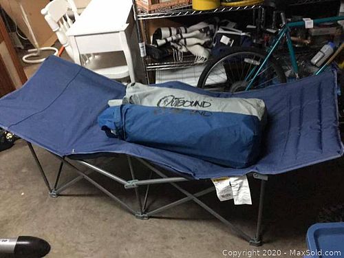 Lot #0401 (1 of 8)