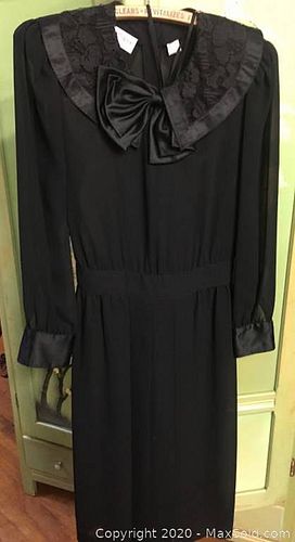 Lot #0021 (1 of 6)