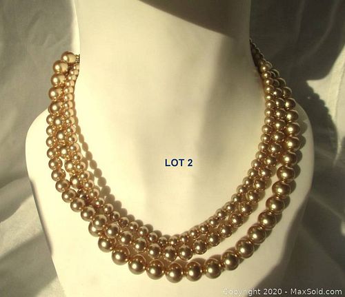 Lot #0002 (1 of 7)