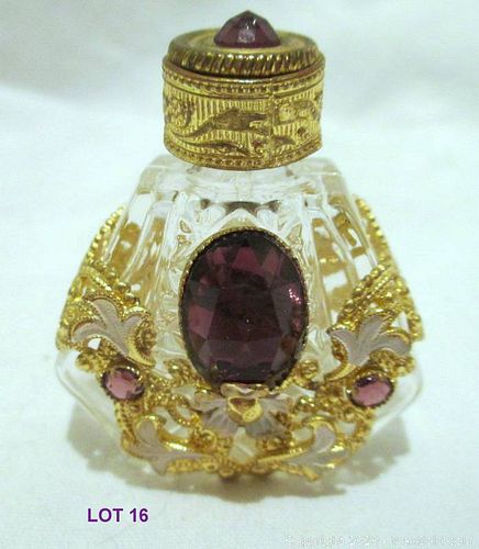 Lot #0016 (1 of 10)