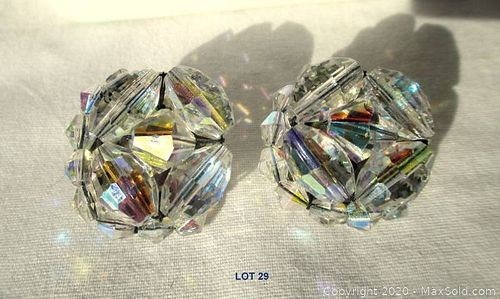 Lot #0029 (1 of 4)