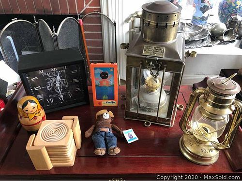 Lot #0100 (1 of 11)