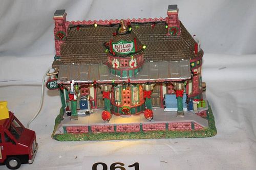 Lot #61 (1 of 7)