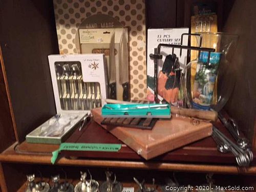 Lot #0099 (1 of 11)