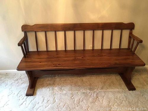 Lot #0049 (1 of 9)