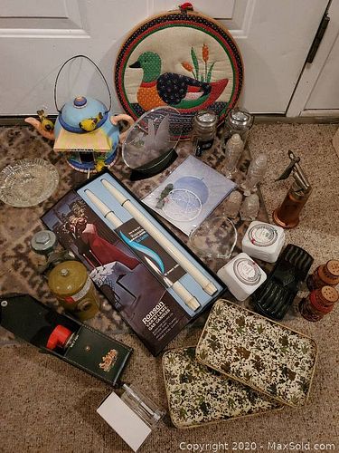 Lot #0058 (1 of 4)