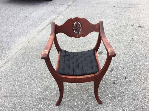 Lot #0010 (1 of 7)