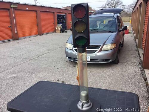 Lot #0048 (1 of 5)
