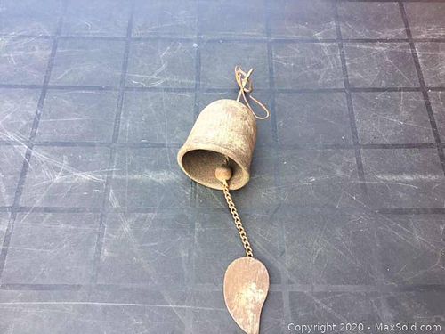 Lot #0084 (1 of 3)